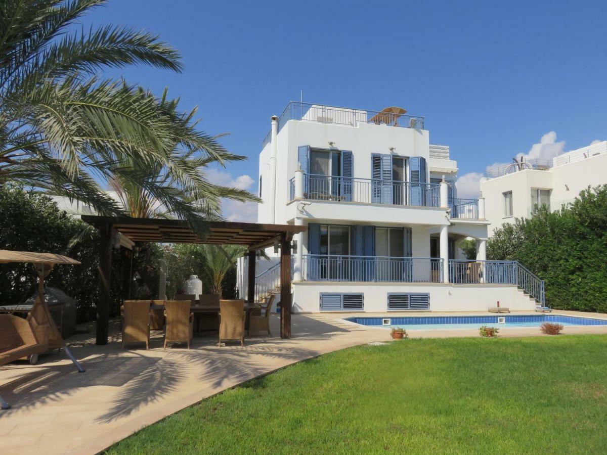 Villa Victoria Paphos Extérieur photo