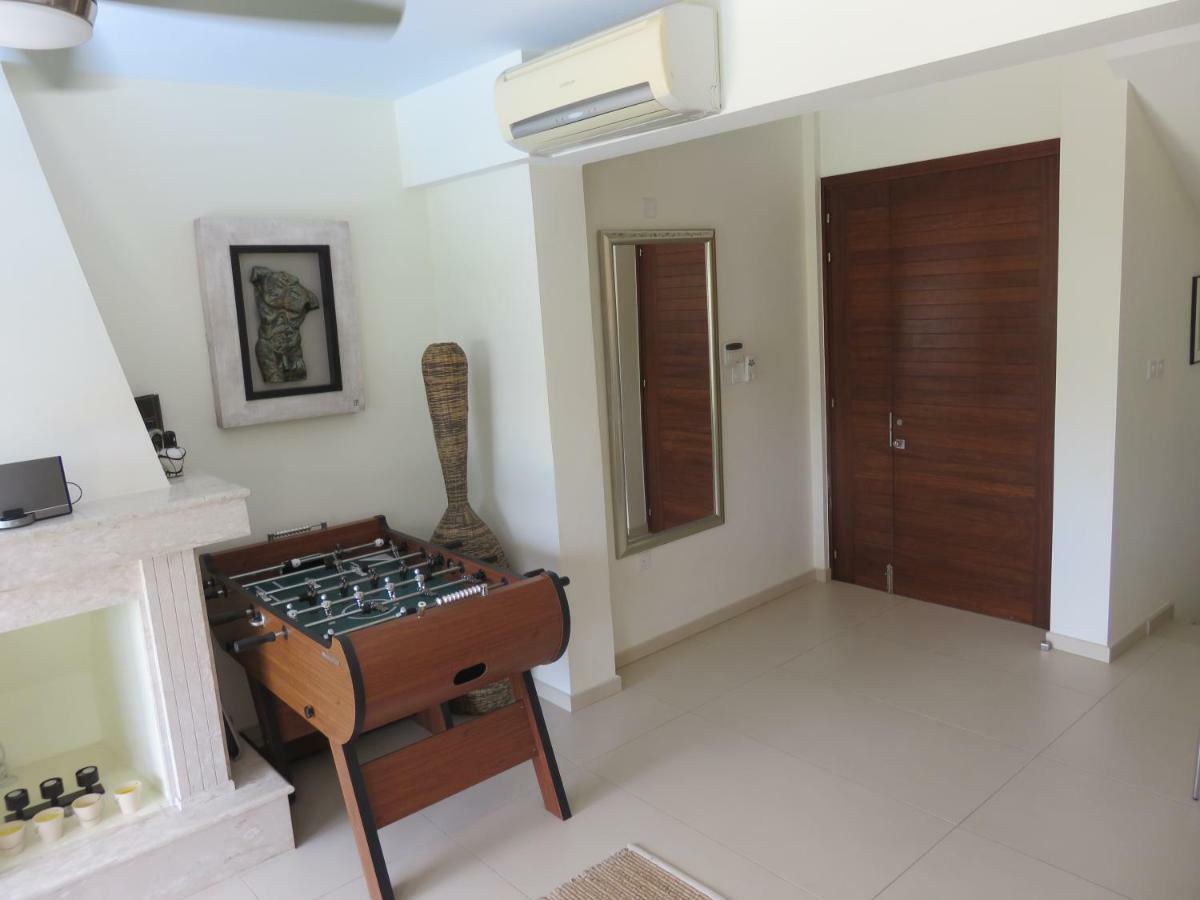 Villa Victoria Paphos Extérieur photo