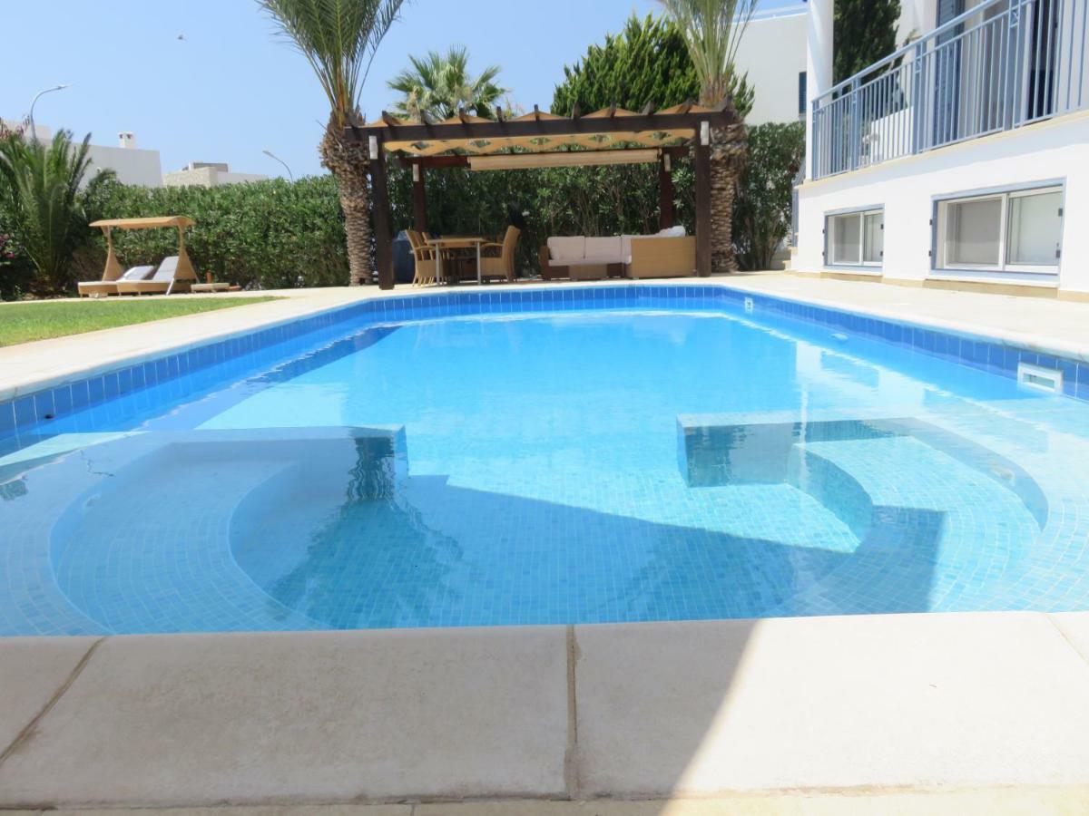 Villa Victoria Paphos Extérieur photo