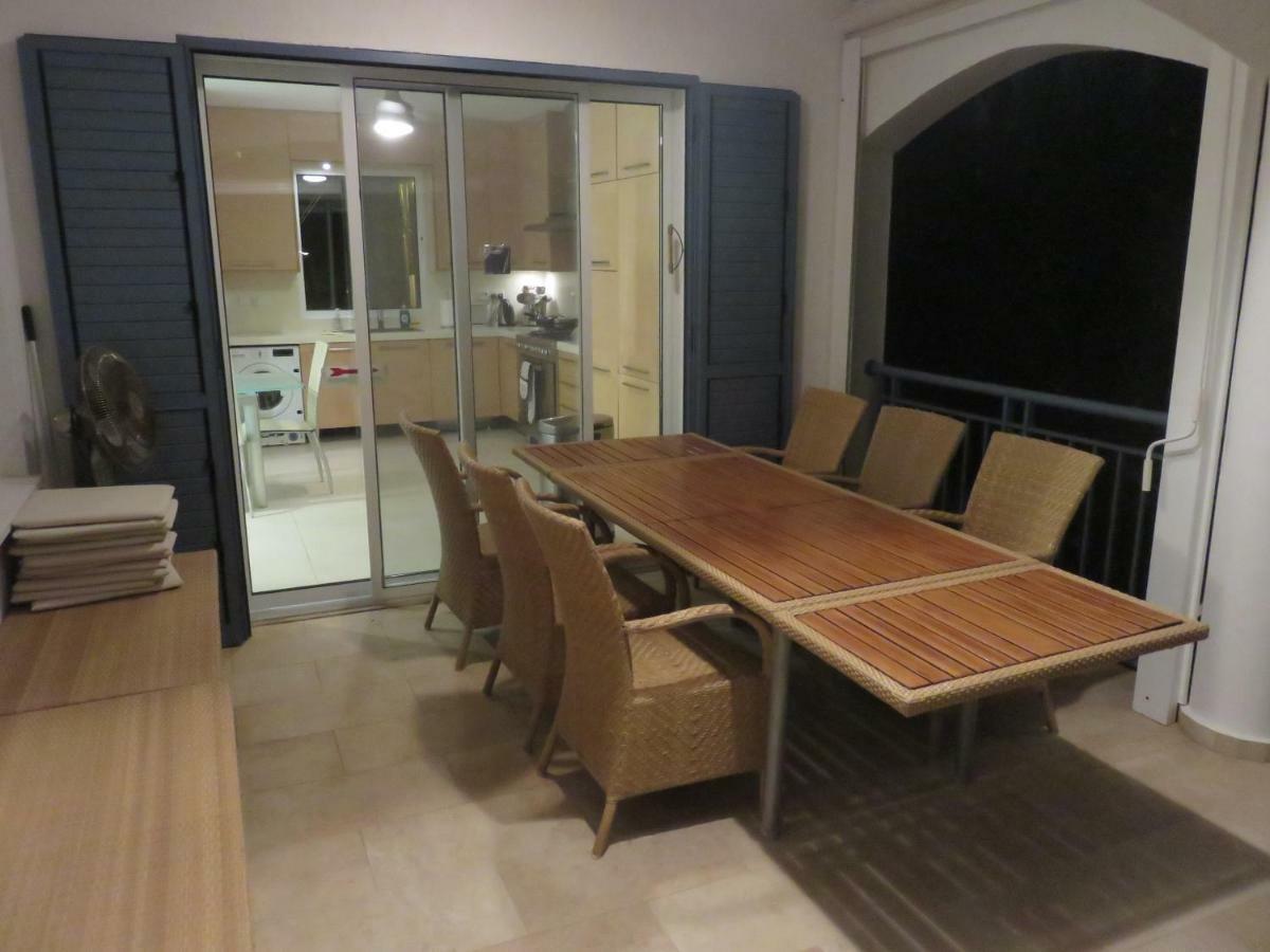 Villa Victoria Paphos Extérieur photo